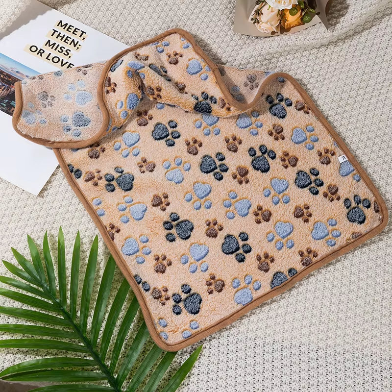 Coral Fleece Pet Sleeping Blanket Soft Fluffy Dog Blanket Warm Breathable Cat Cover Blanket Comfortable Dog Sleeping Sheet Mat